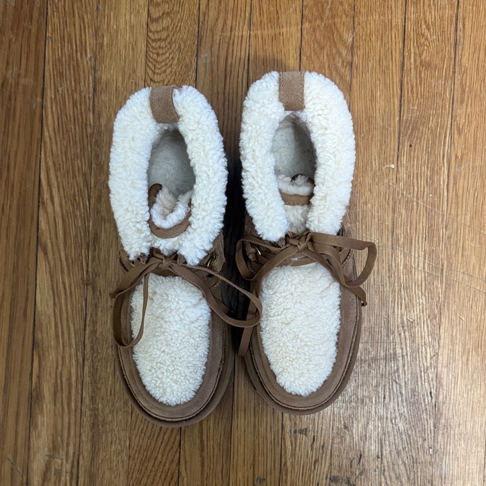 UGG Women's Platform Shoes in Brown and Cream - Picture 4 of 4